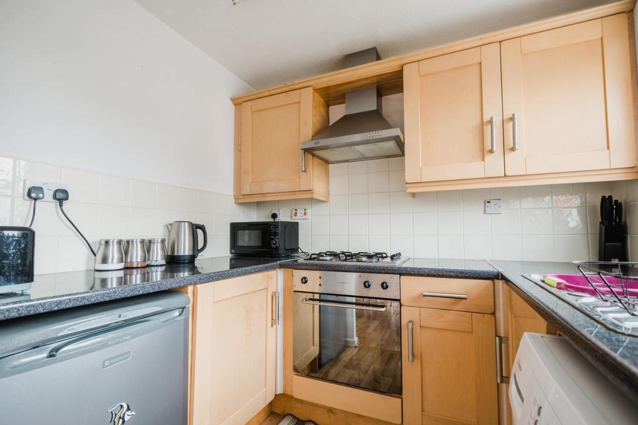 Hullidays Victora Dock- Refurbished 2024 Apartment Кингстън ъпон Хъл Екстериор снимка